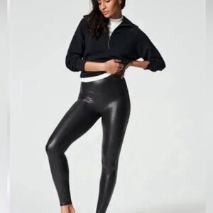 NWOT SPANX Faux Leather Core Compression Slimming Legging in Black Size M